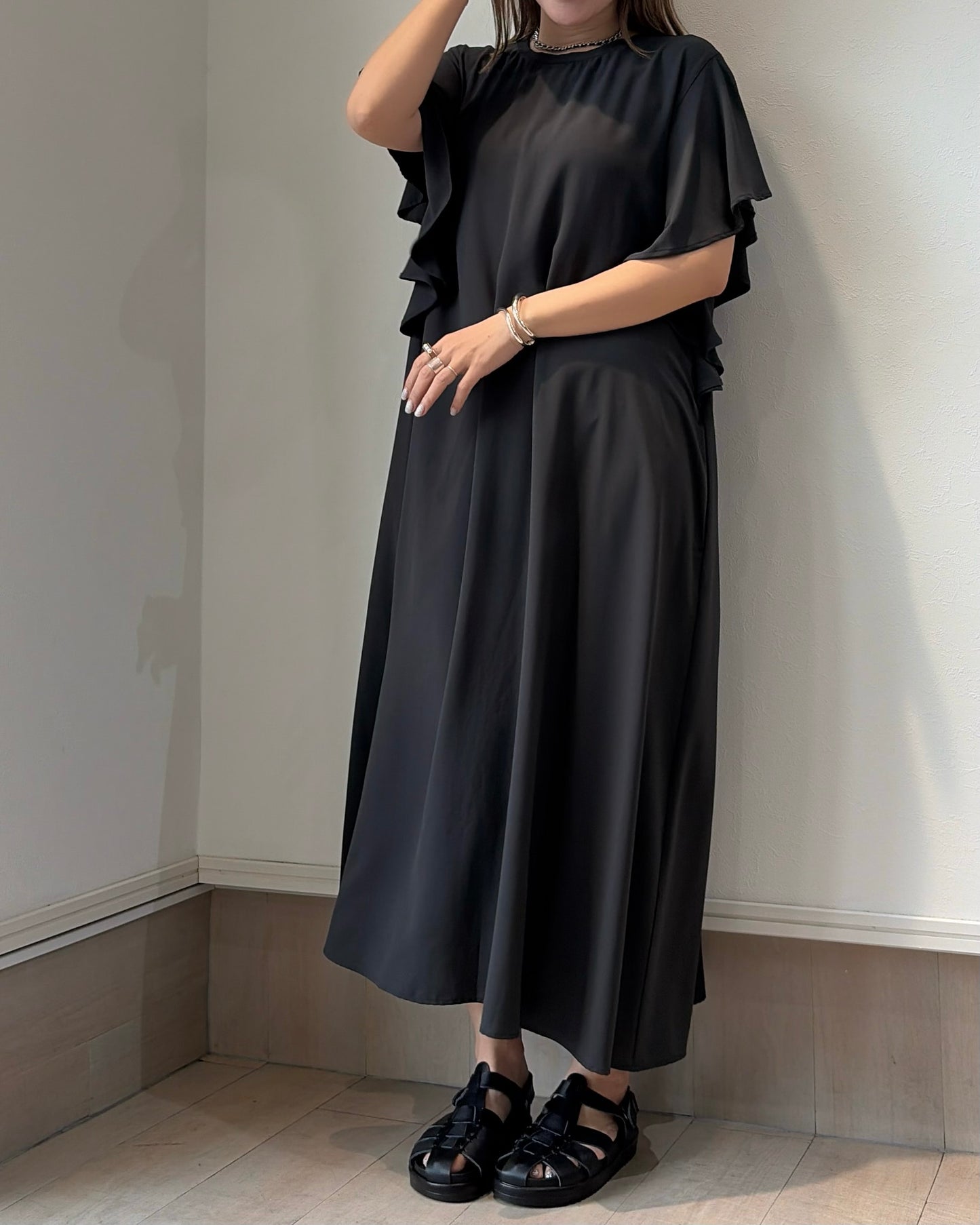 フレアスリーブストレッチシフォンワンピ