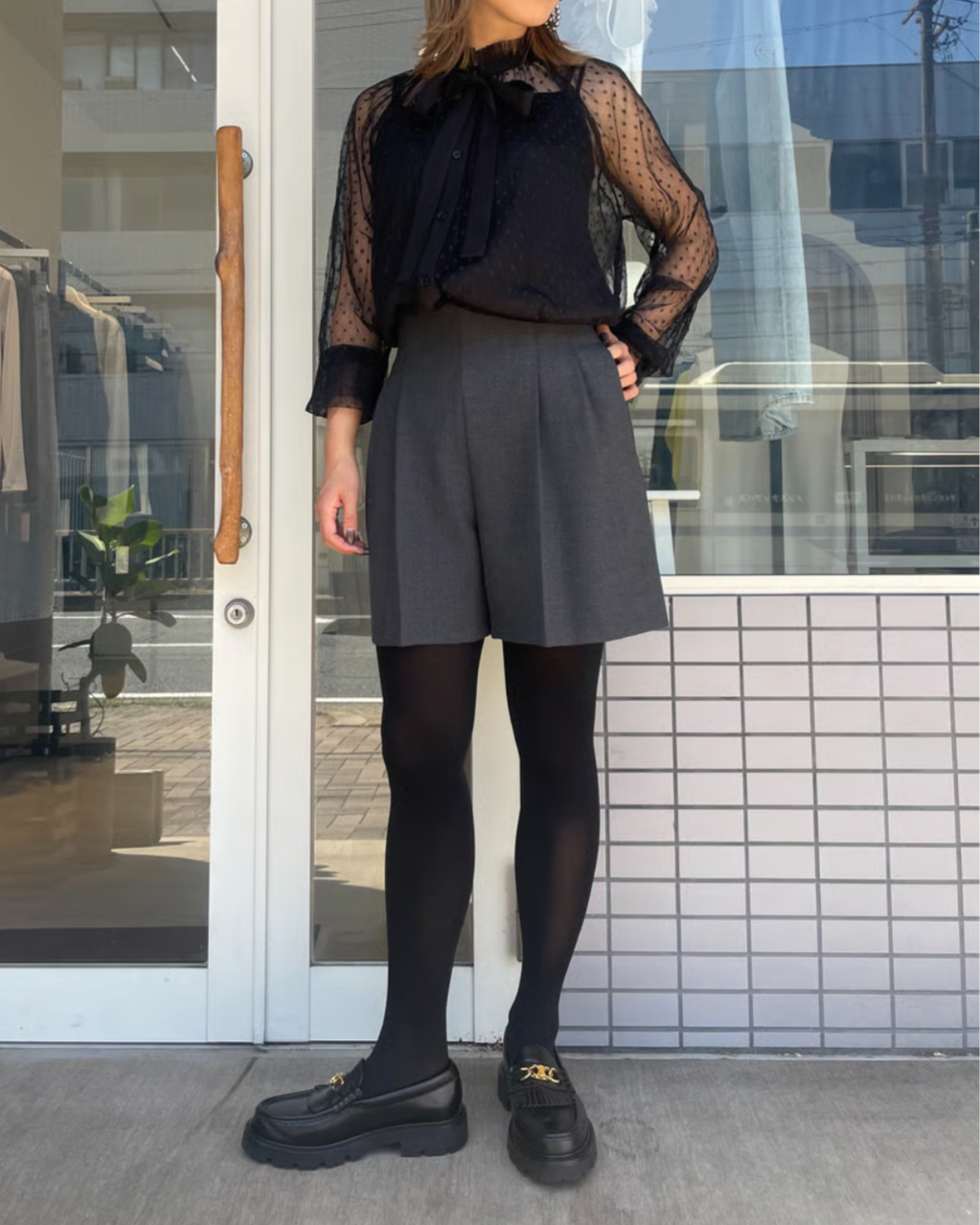 新品同様】 bow.a ボウエー タックショートパンツ FREE ブラック 新品同様】 bow.a ボウエー タックショートパンツ FREE ブラック
