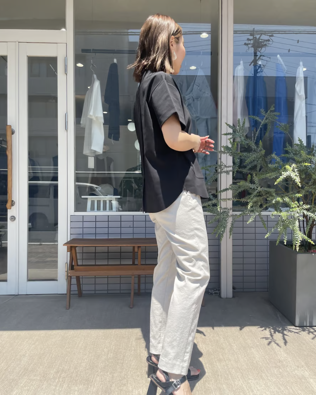 ハーフスリーブバックスリットTシャツ