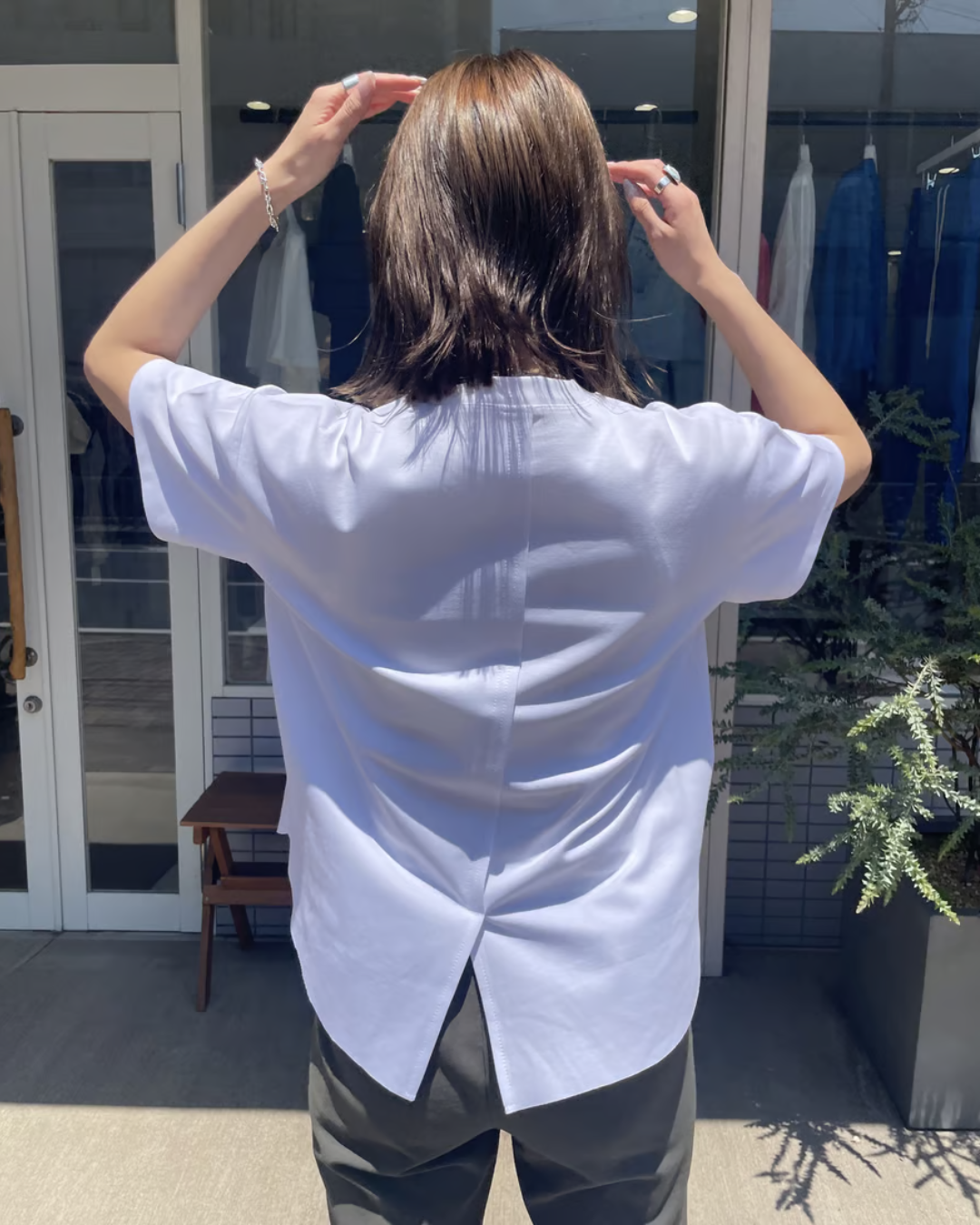 ハーフスリーブバックスリットTシャツ