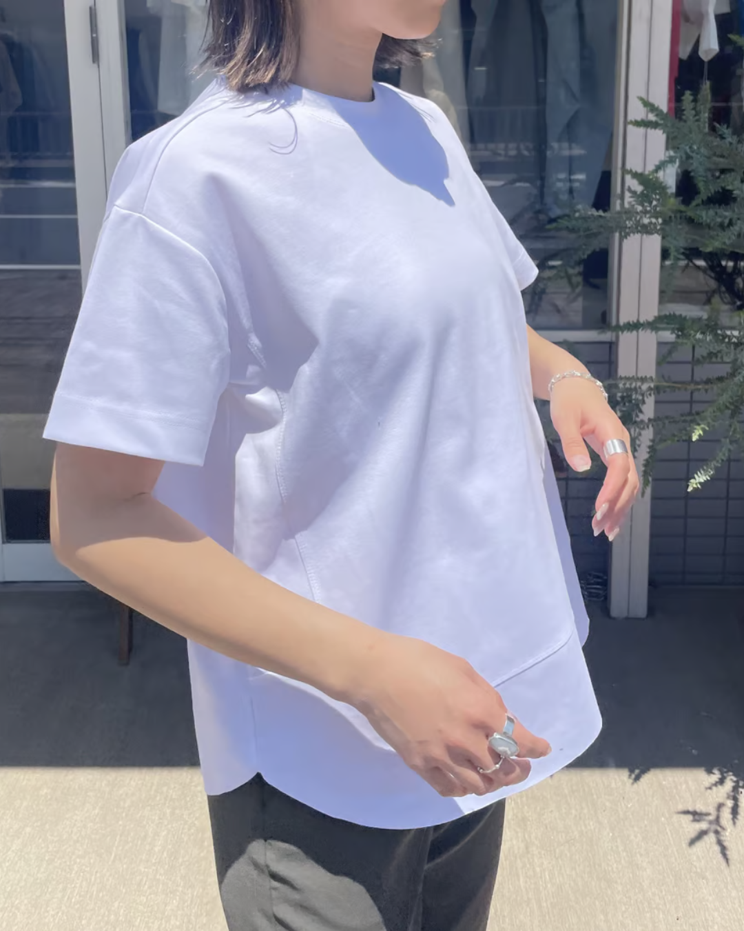 ハーフスリーブバックスリットTシャツ