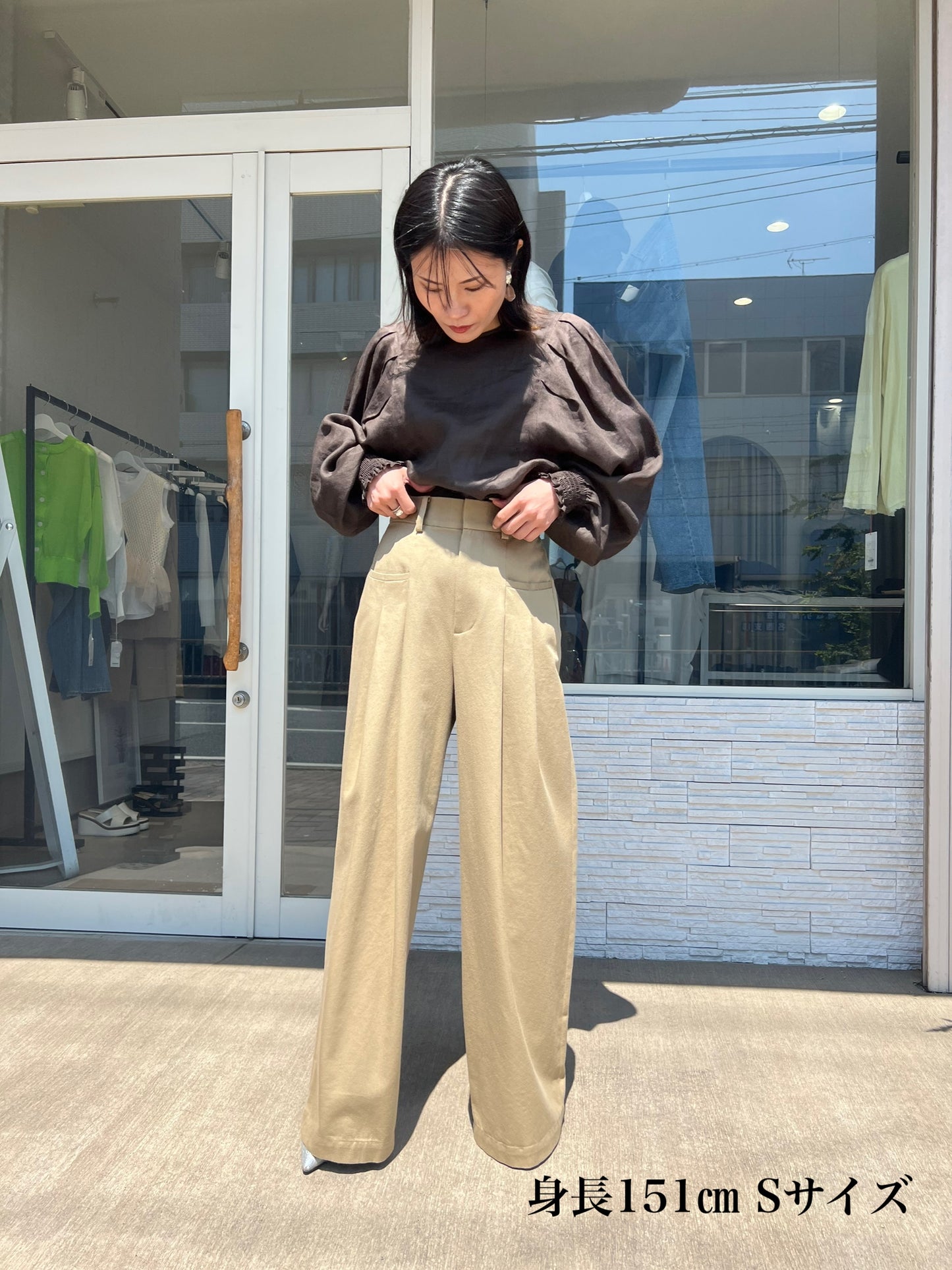 ダブルタックチノパンツ