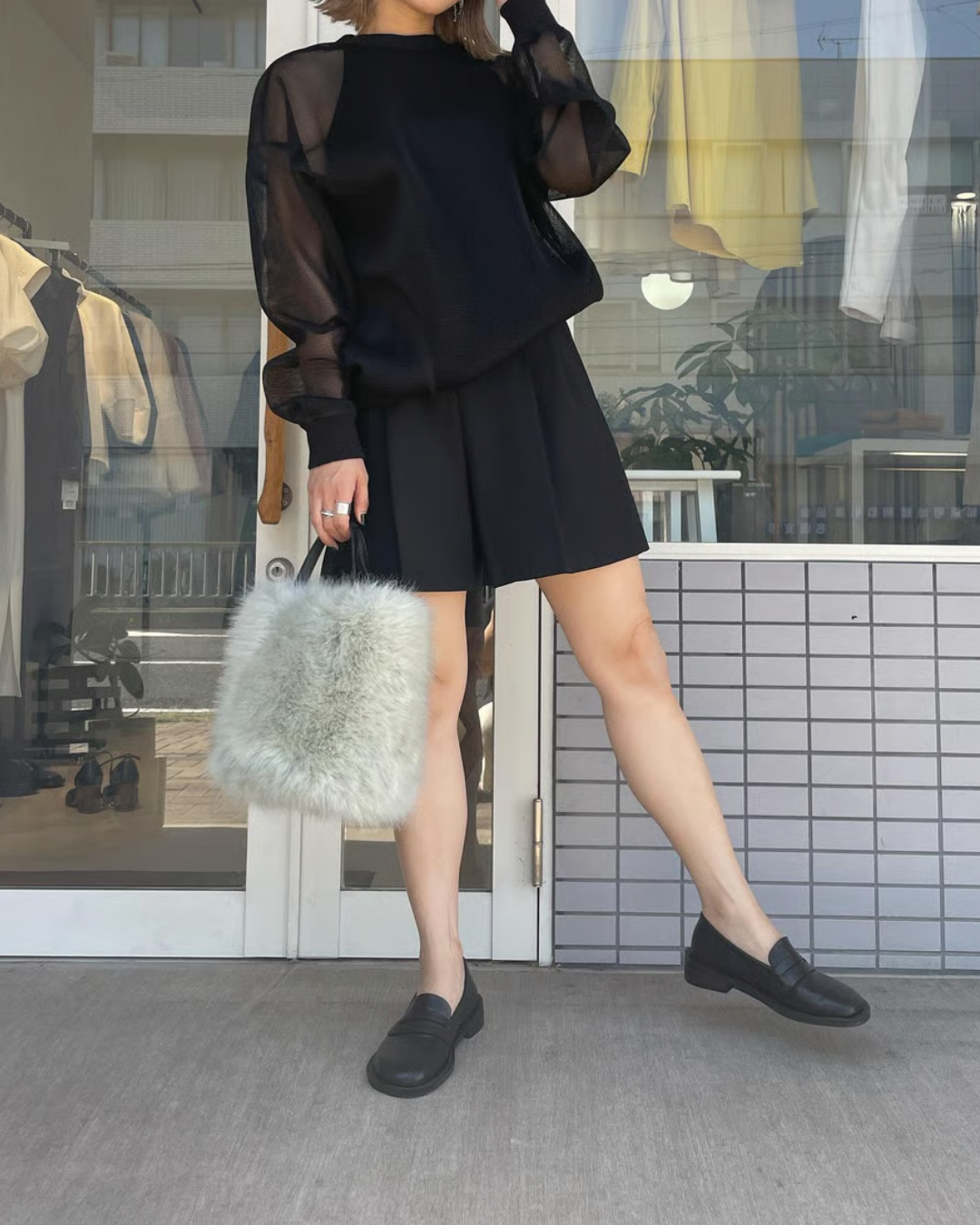 タックショートパンツ