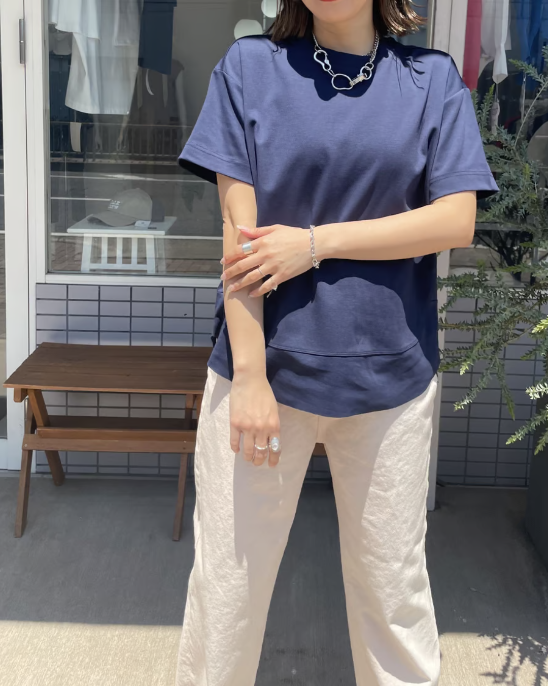 ハーフスリーブバックスリットTシャツ