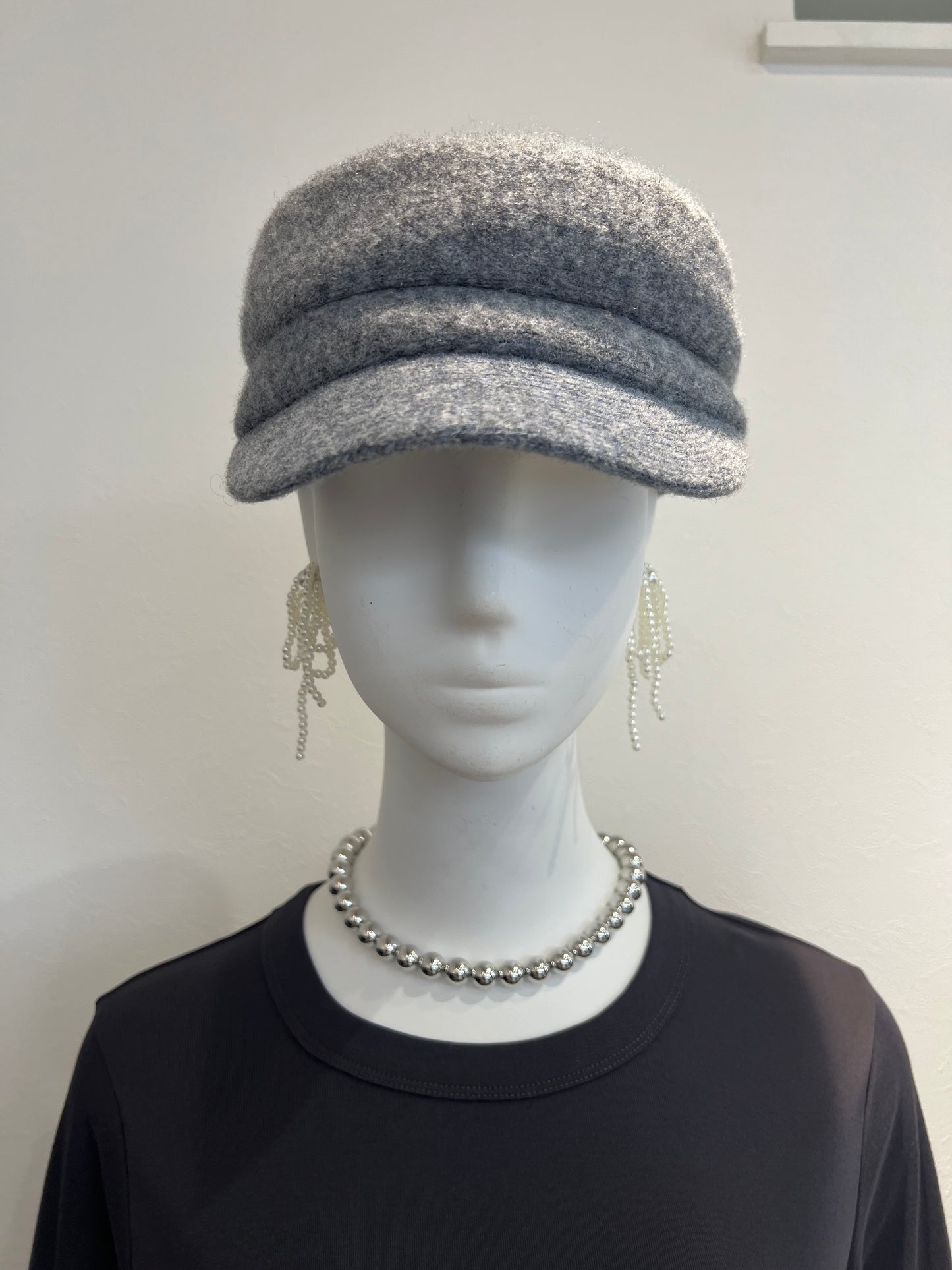 金ボタンキャスケット