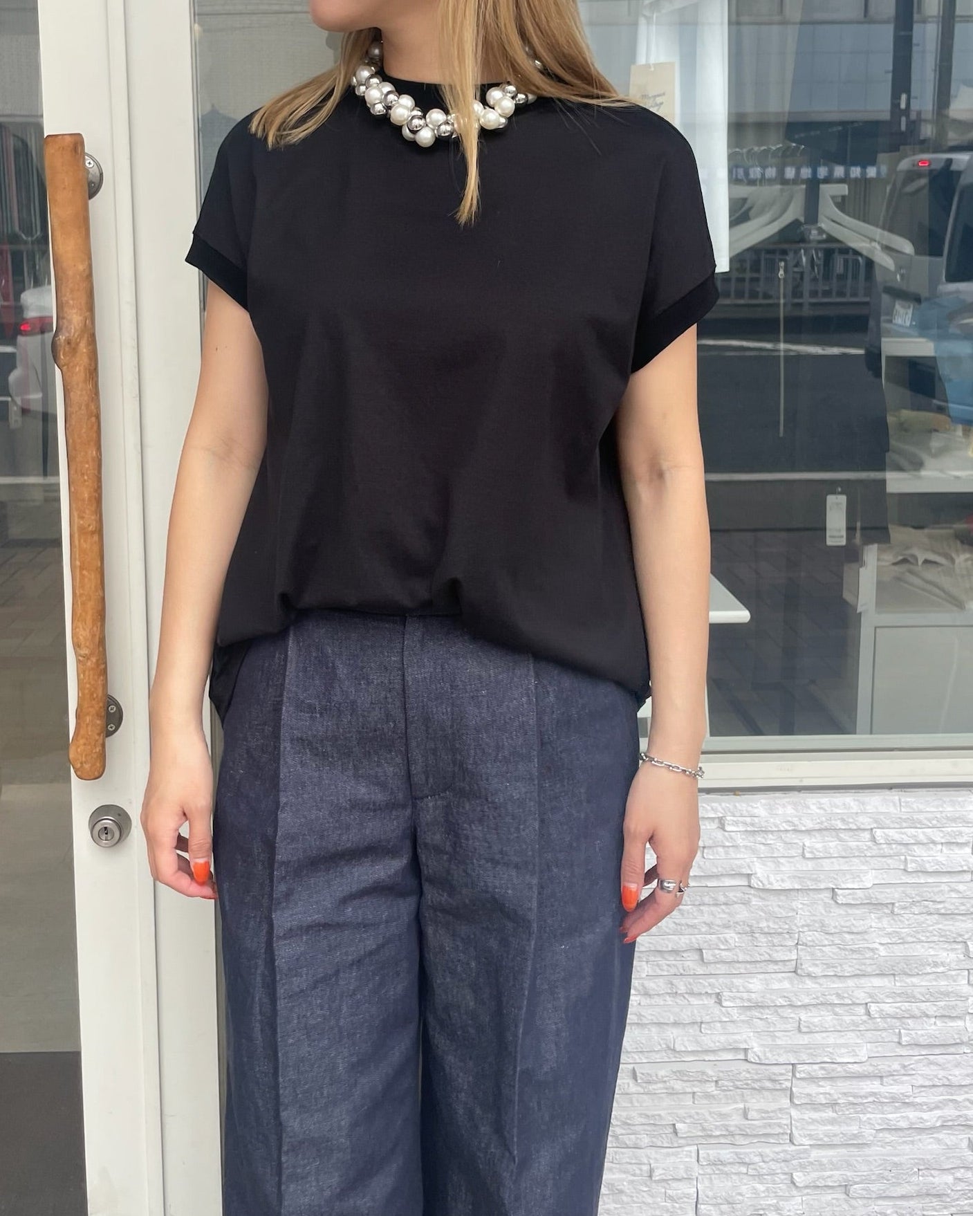 モックネックTシャツ