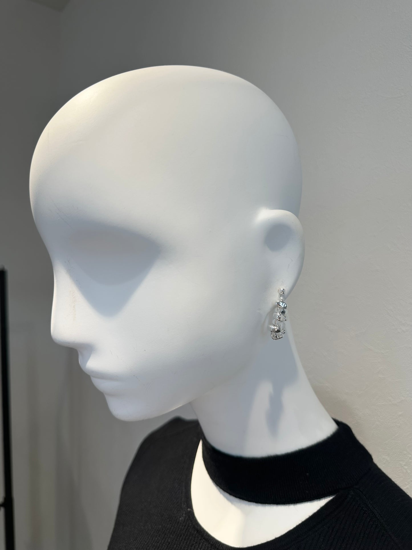 ストーンモチーフビーズピアス