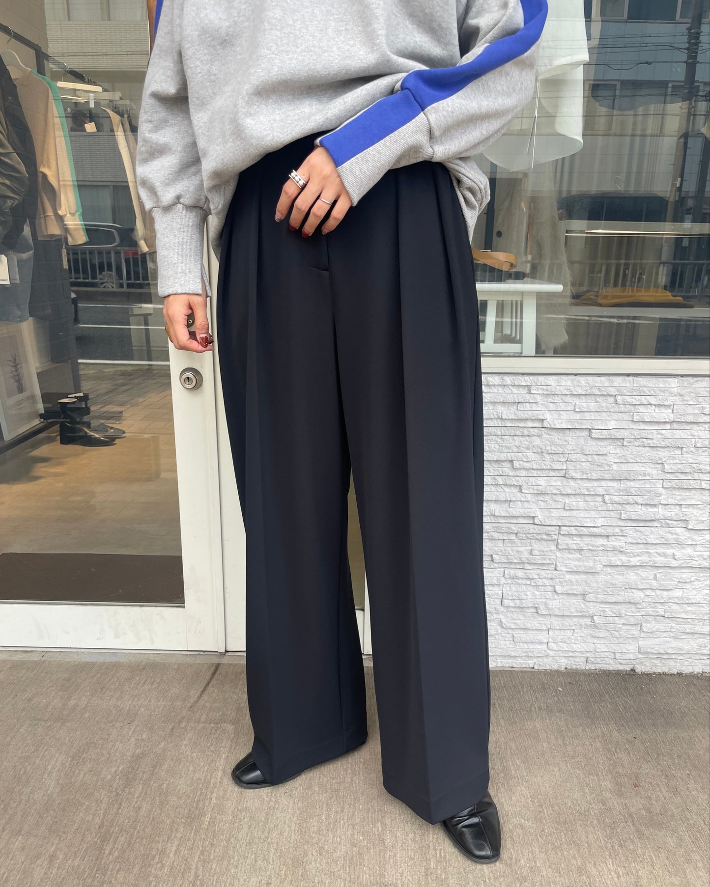 タックワイドスラックスパンツ