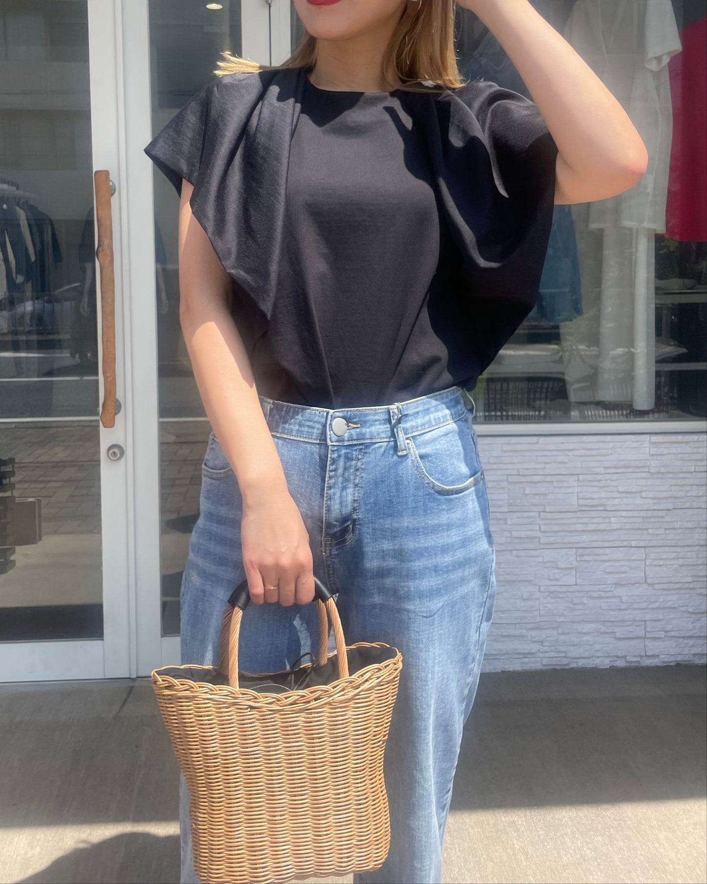 ドッキングフリルTシャツ