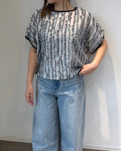 ジャガードブラウス