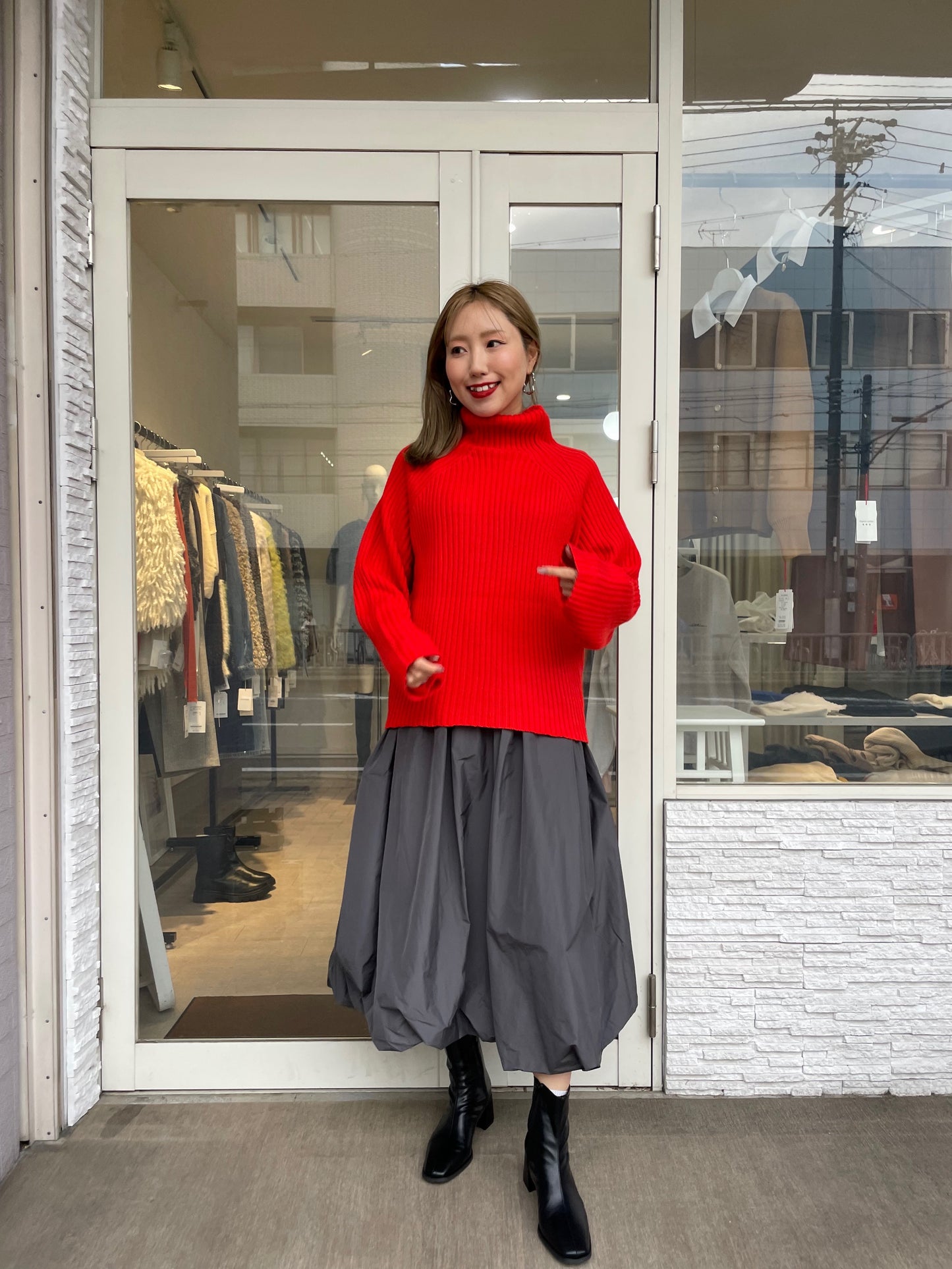 オフタートルリブニット