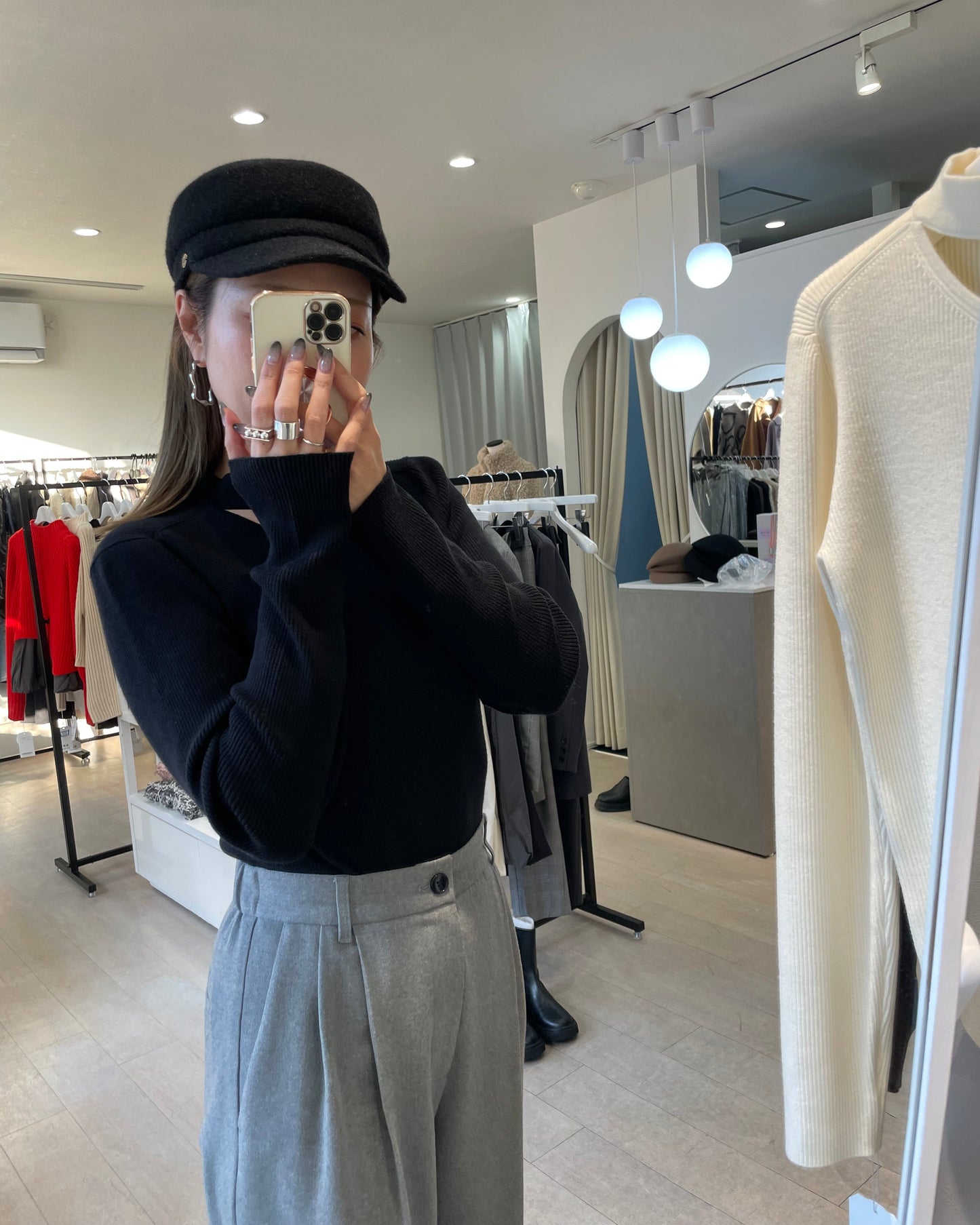 金ボタンキャスケット