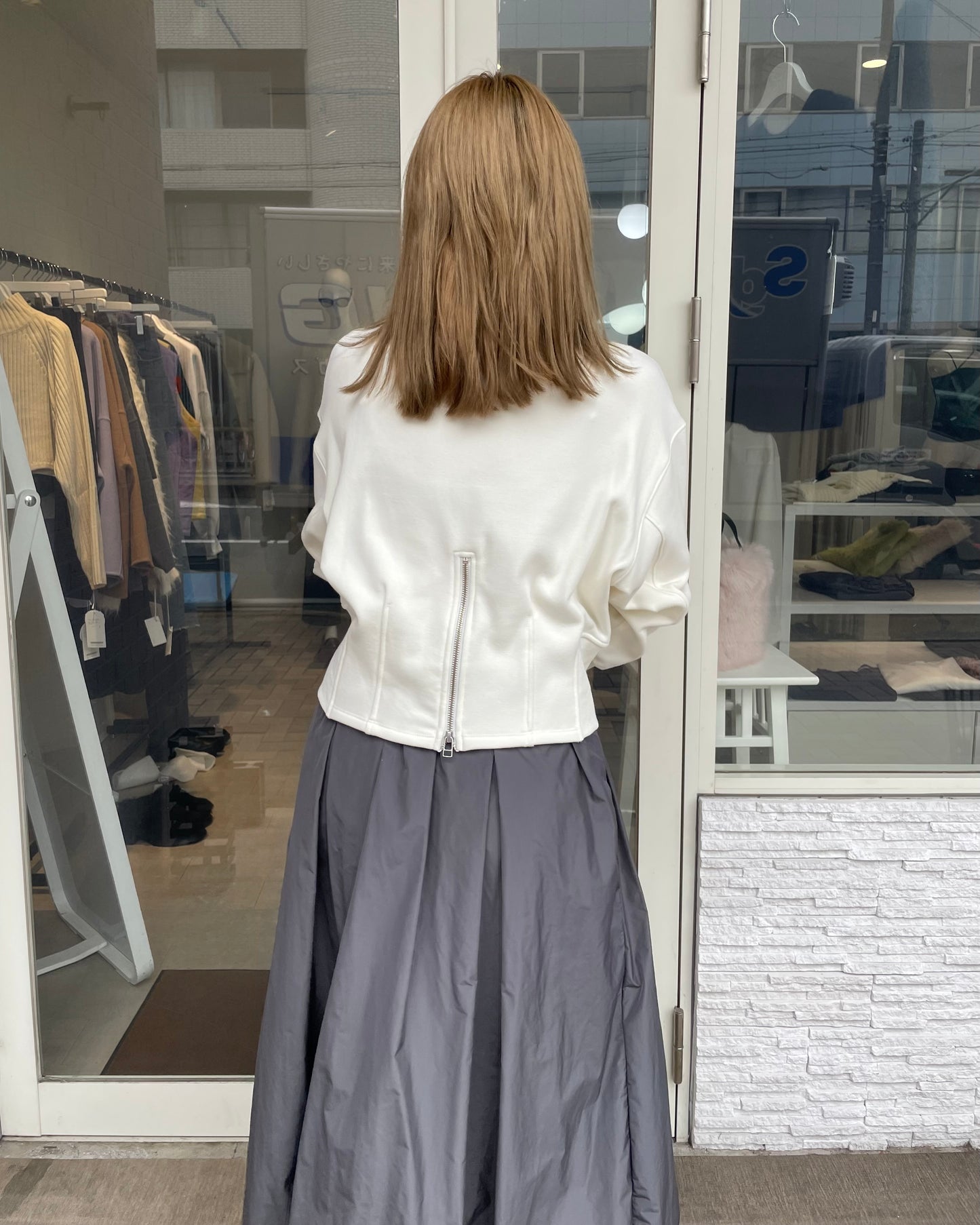 ボンバーヒートクロップドプルオーバー