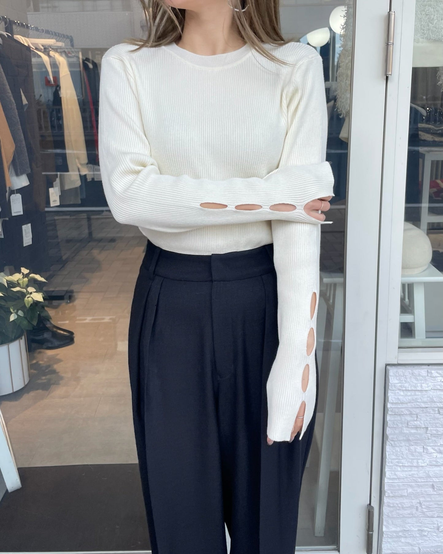 カットデザインリブニット