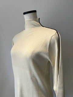 サイドラインタートルニット