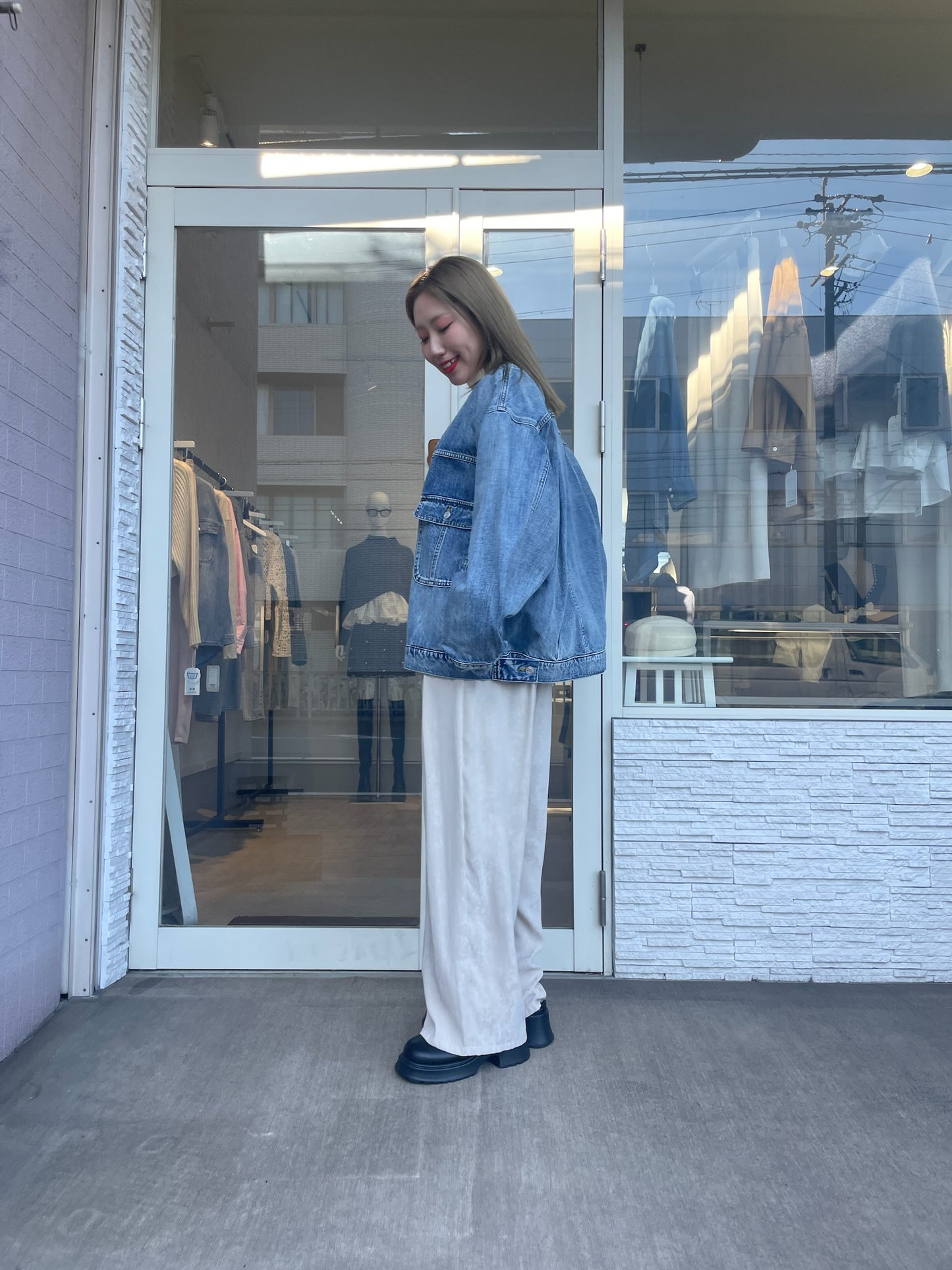 Vネックオーバーサイズデニムジャケット