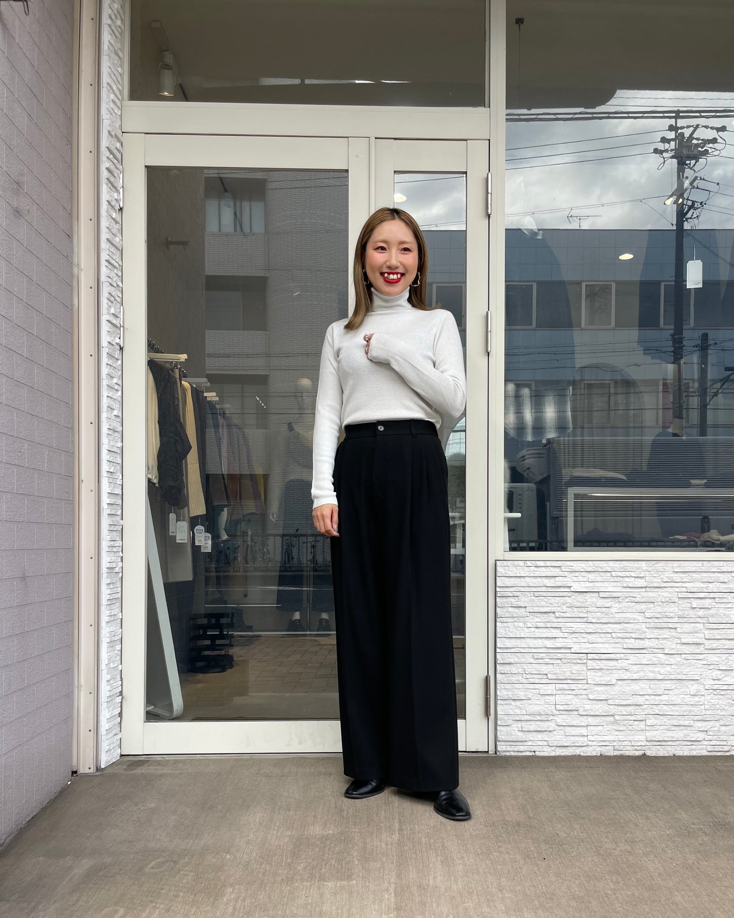 微起毛タックストレートパンツ