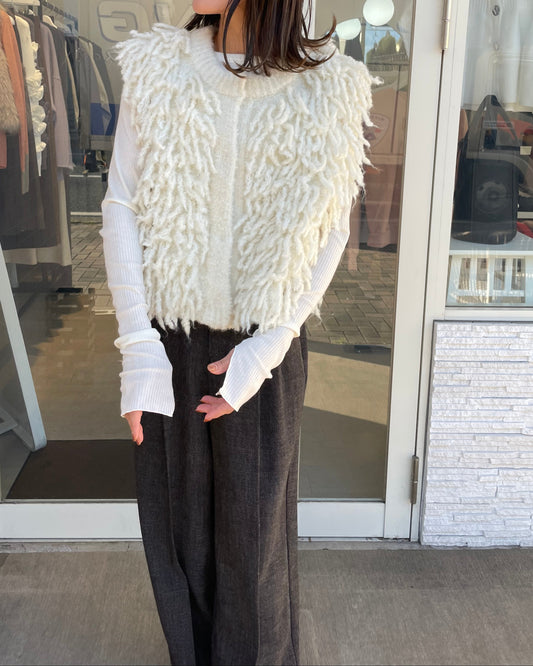 ニットフリンジベスト