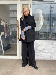 ベーシックタックパンツ