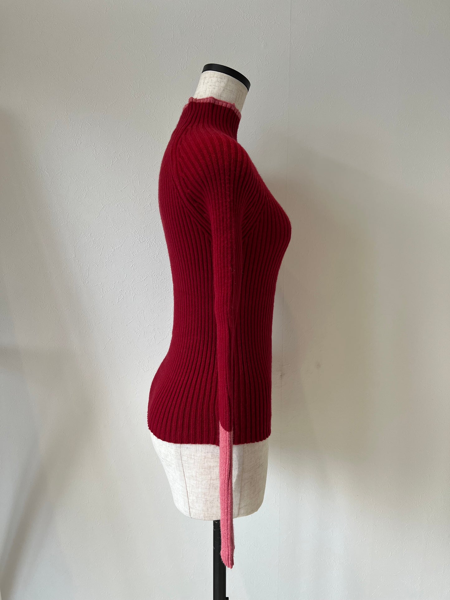 バイカラーアームリブニット