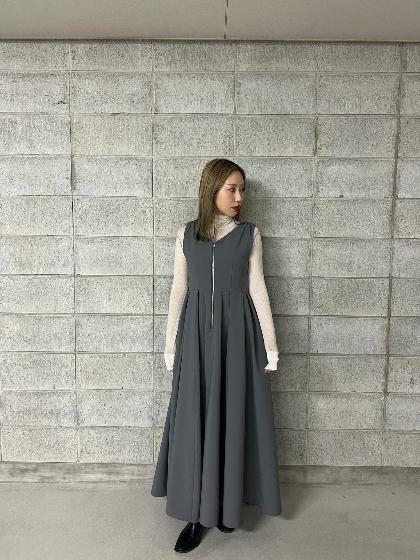 MADE IN JAPAN  front zip dress