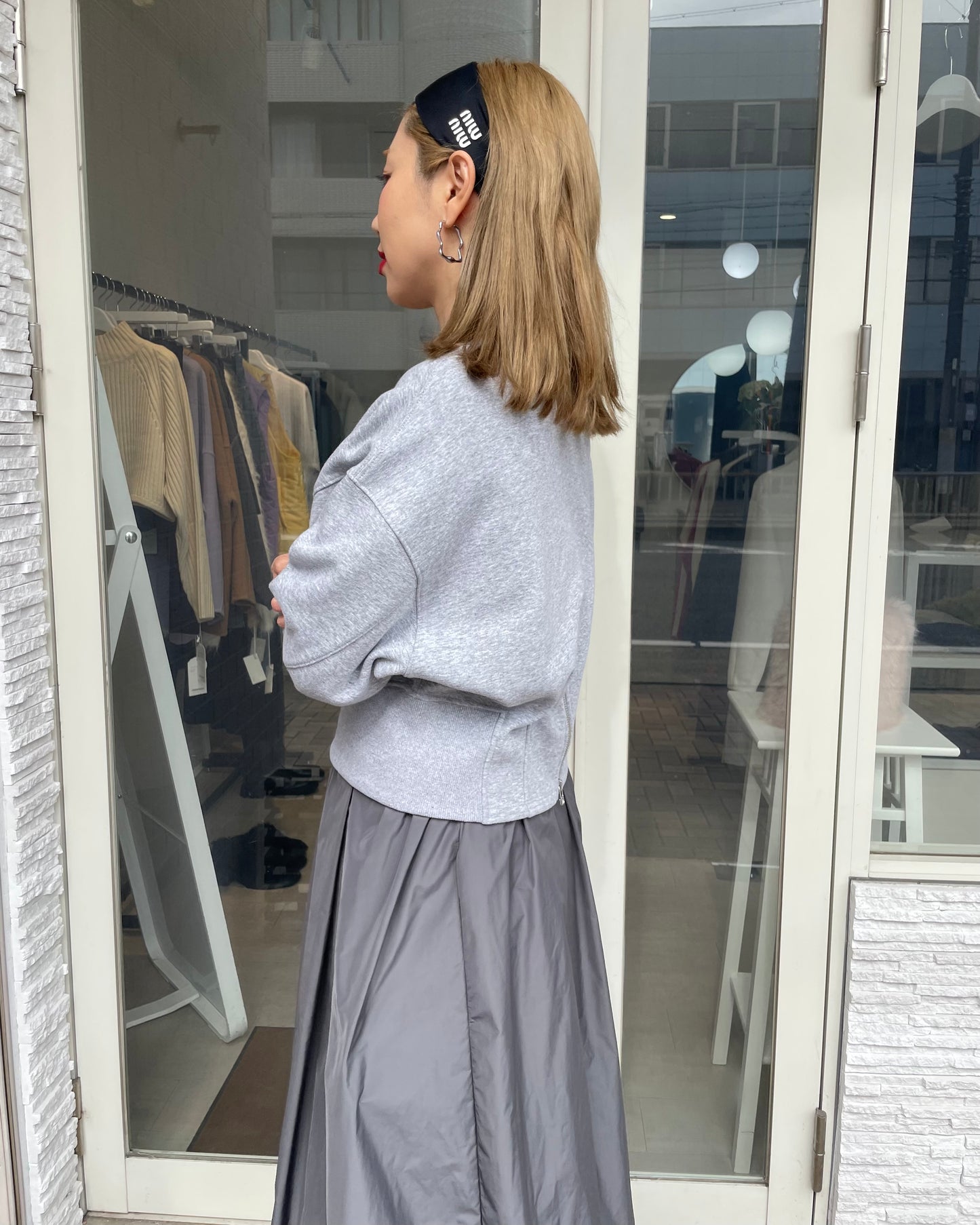 ボンバーヒートクロップドプルオーバー