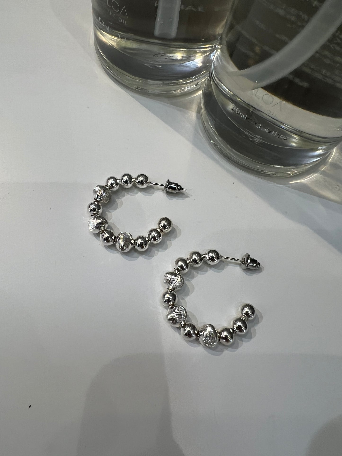 ボールフープピアス