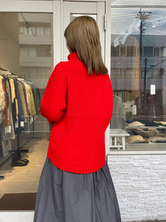 オフタートルリブニット