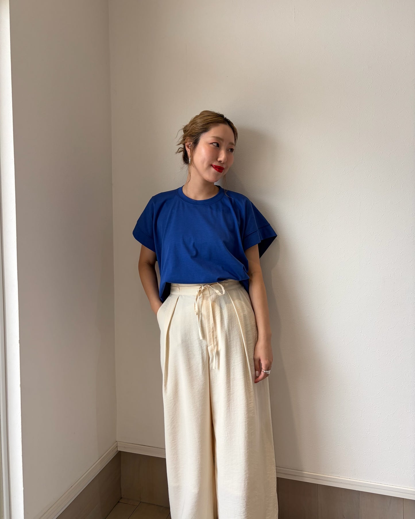 フレアスリーブTシャツ