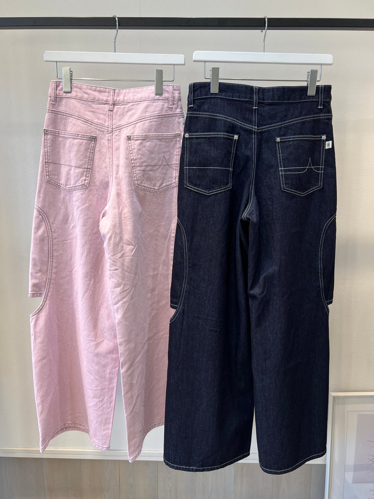 サイドカットデザインデニム