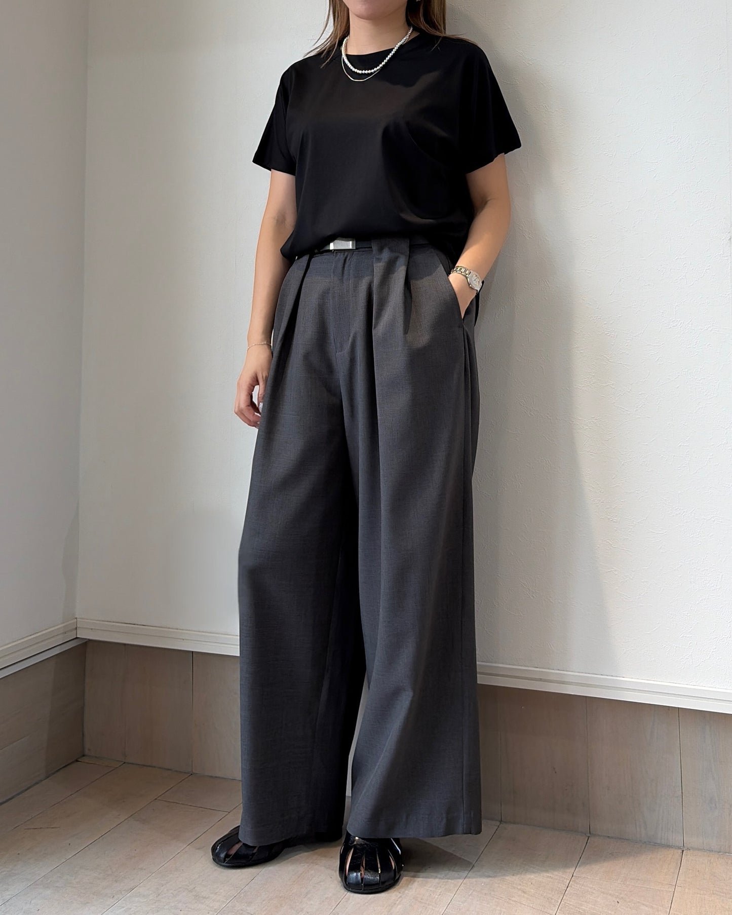 シルケットバックスリットTシャツ