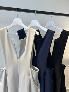 キーネックオールインワン