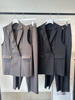 ベーシックタックパンツ