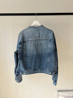 ノーカラーデニムジャケット