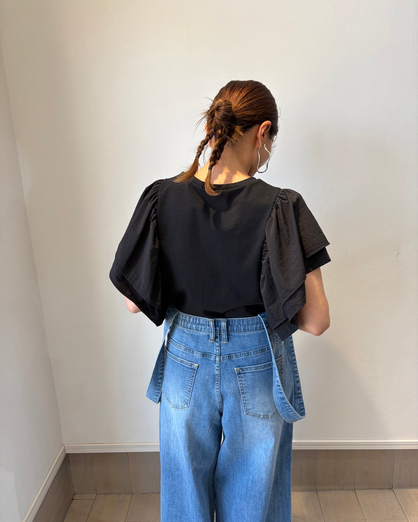 ドッキングフリルTシャツ