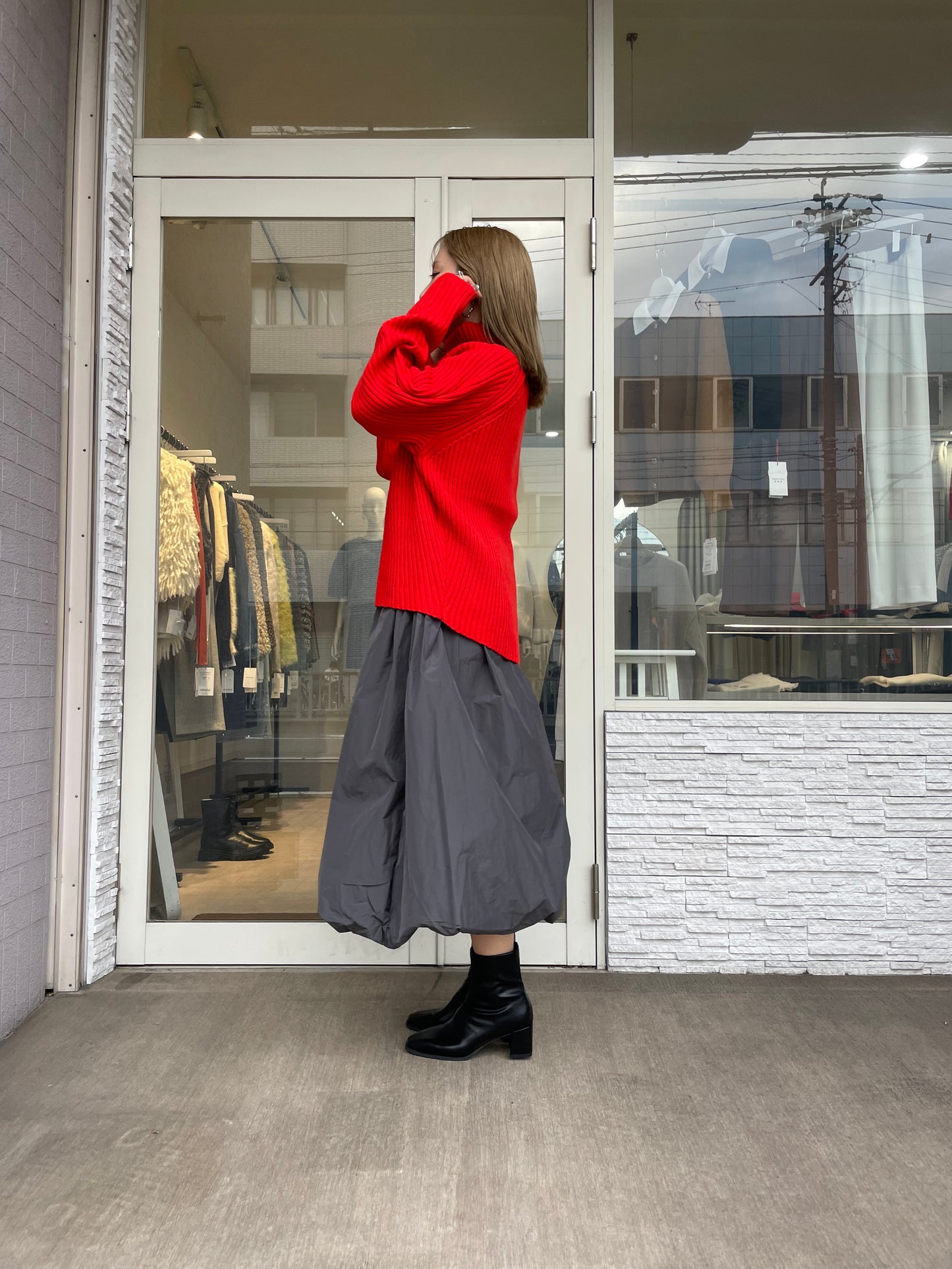 オフタートルリブニット