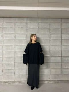 cut out sweat pullover