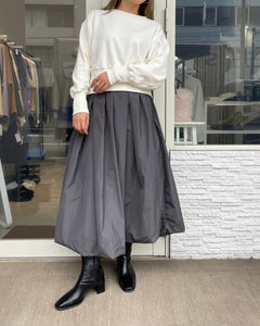 ボンバーヒートクロップドプルオーバー