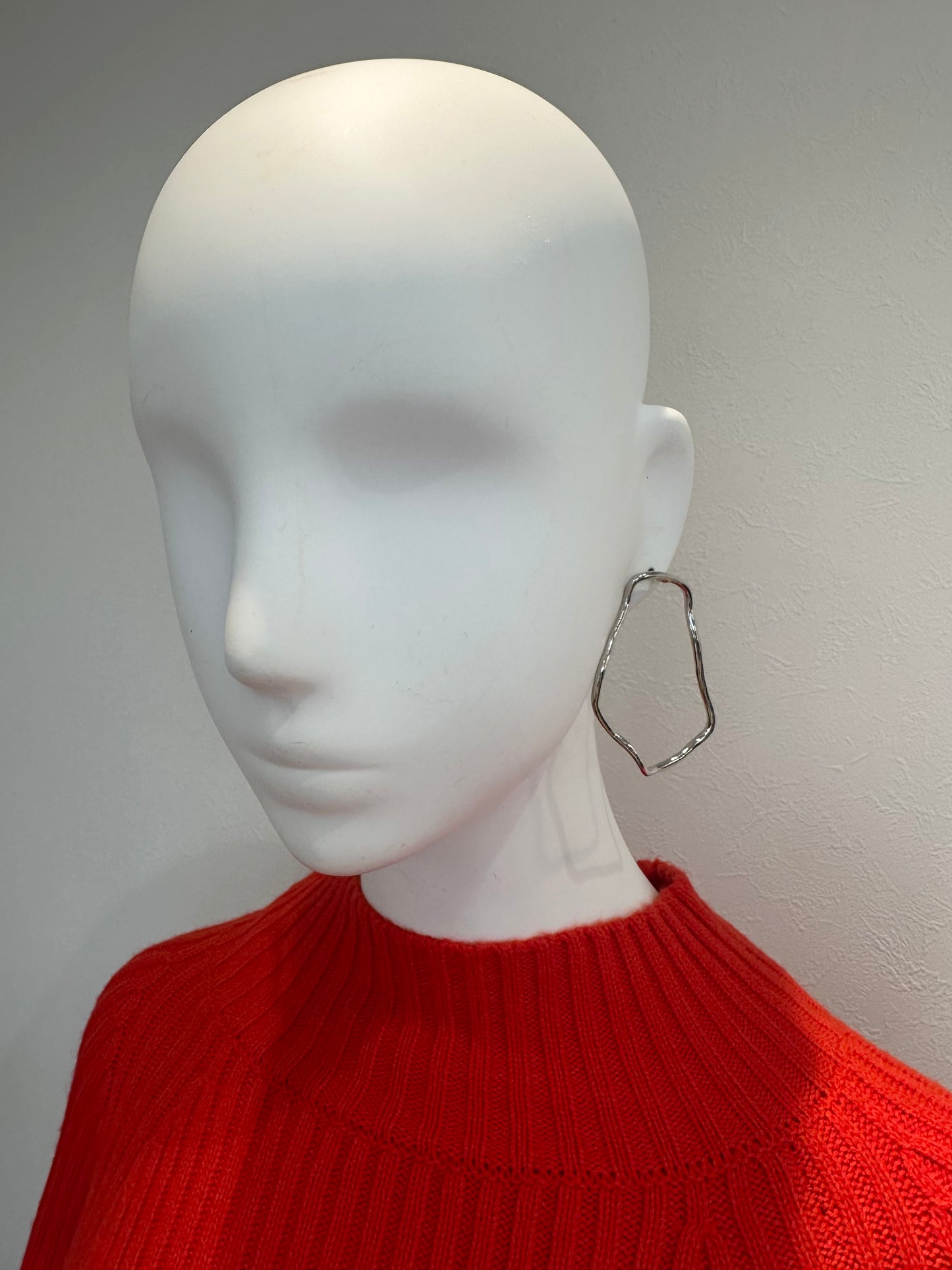 ニュアンスサークルピアス