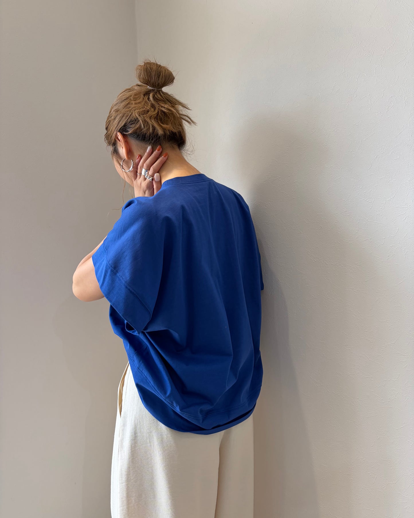 フレアスリーブTシャツ