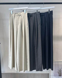 タックベルトループワイドパンツ