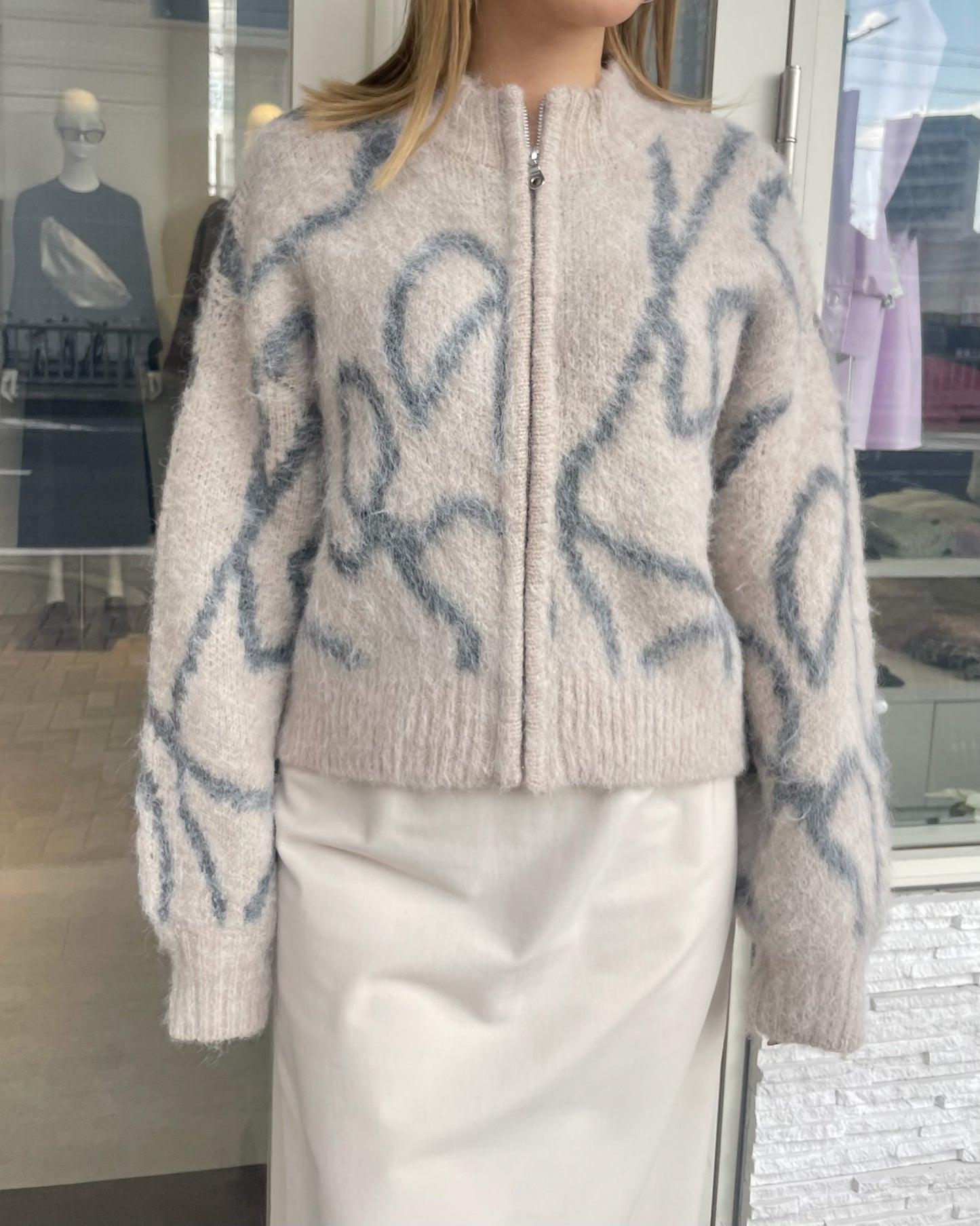 ニュアンスラインシャギージップジャケット