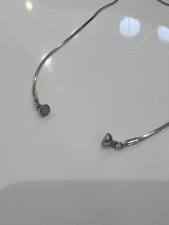 スネークチェーンマグネットネックレス
