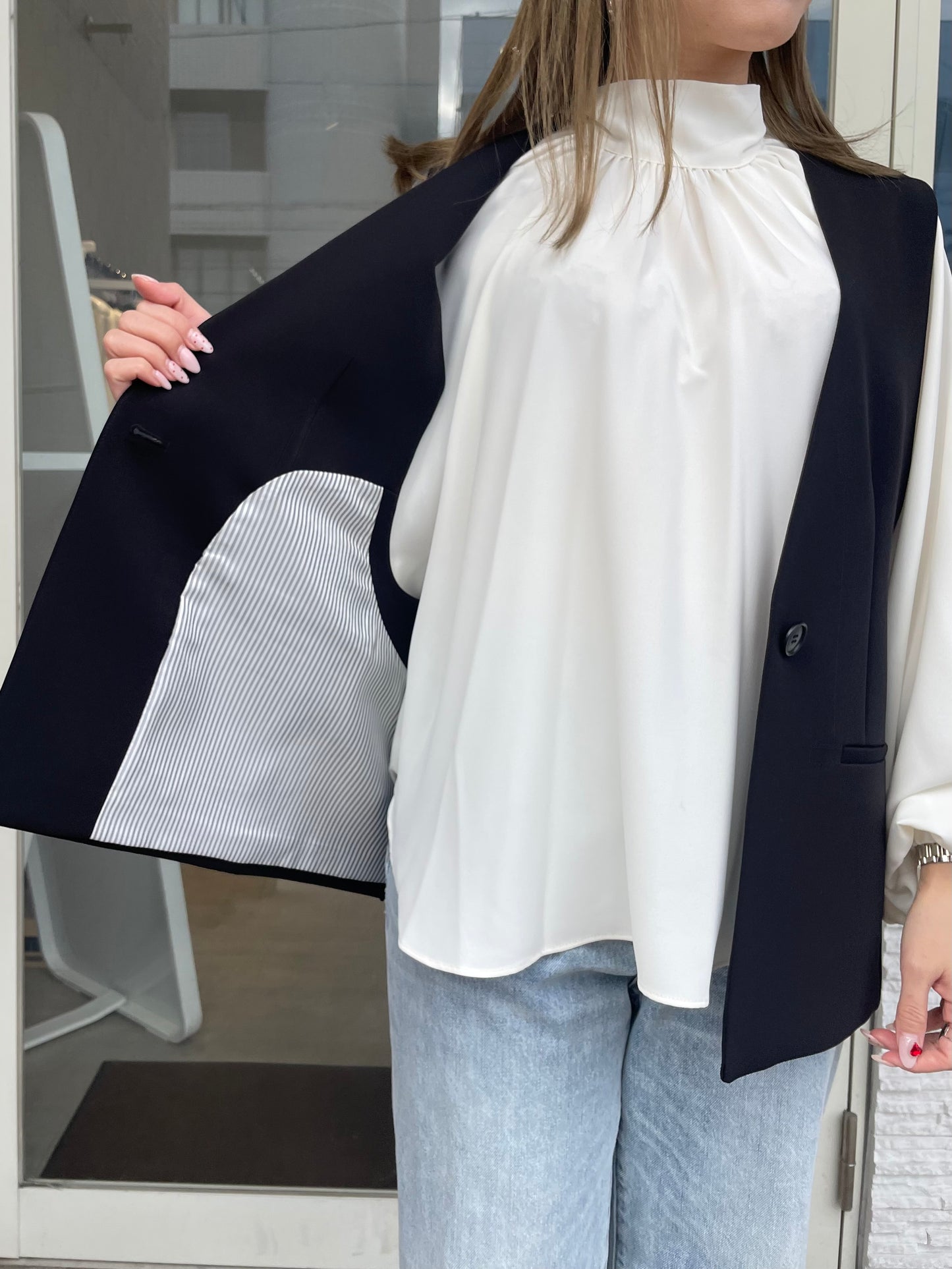 ノーカラージレ