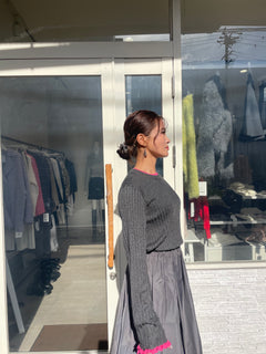 フリルクルーネックニット