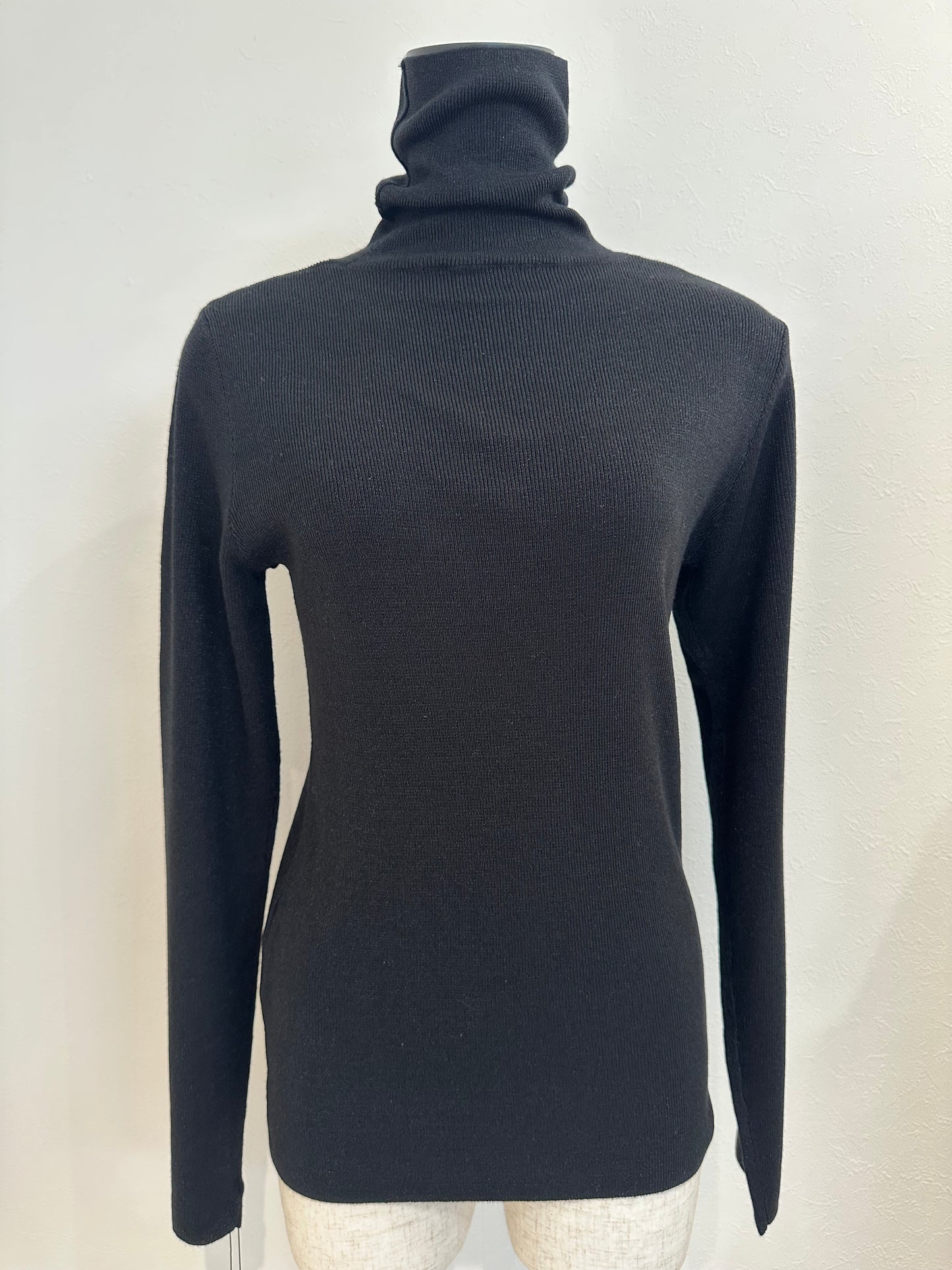 ラメタートルニット