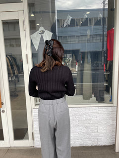 タイトリブニット