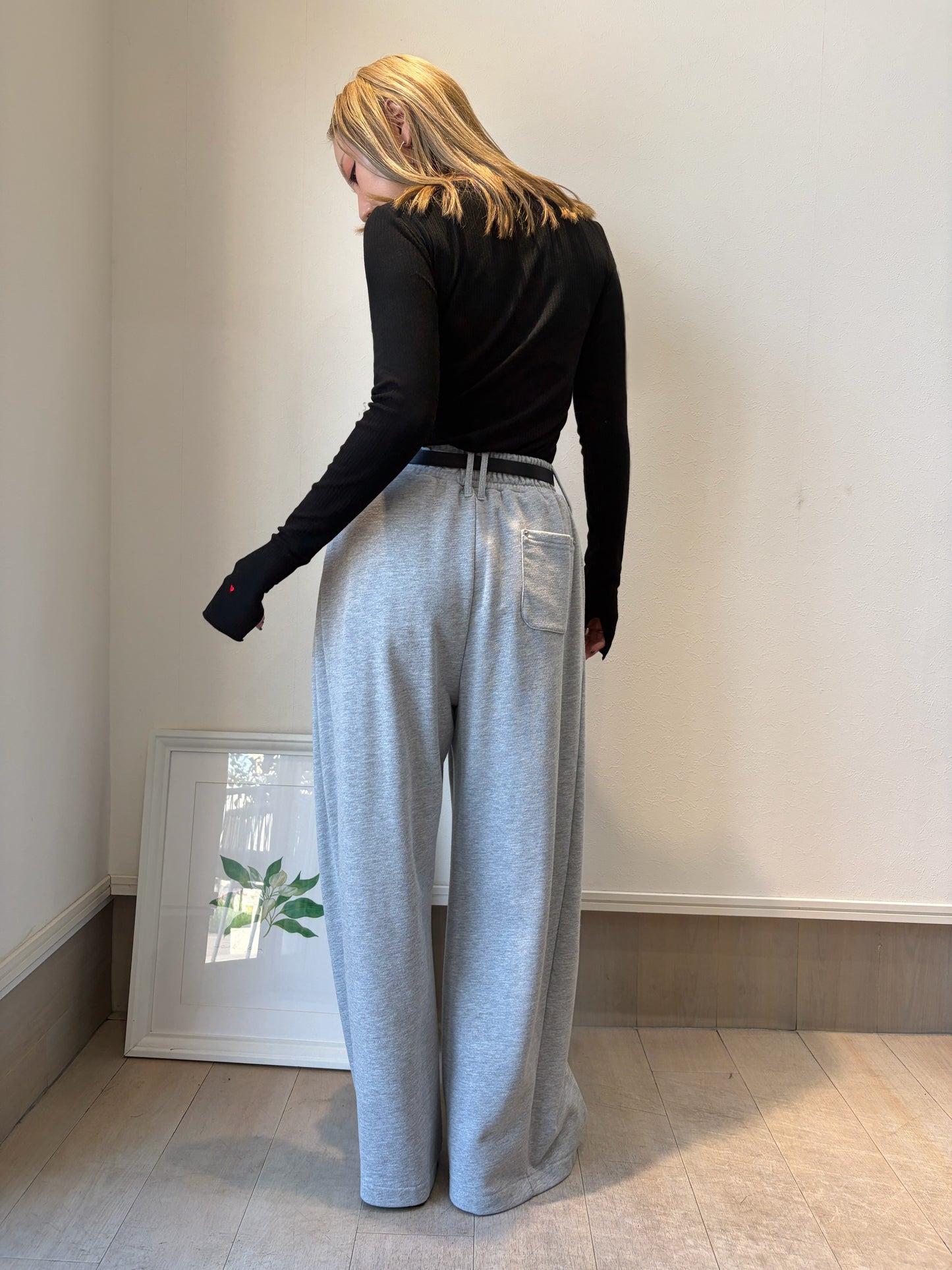 ベルト付きスウェットパンツ