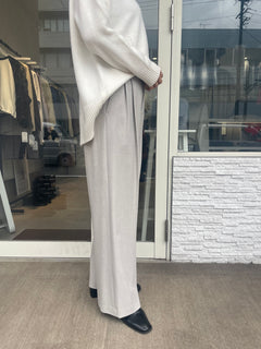 微起毛タックストレートパンツ