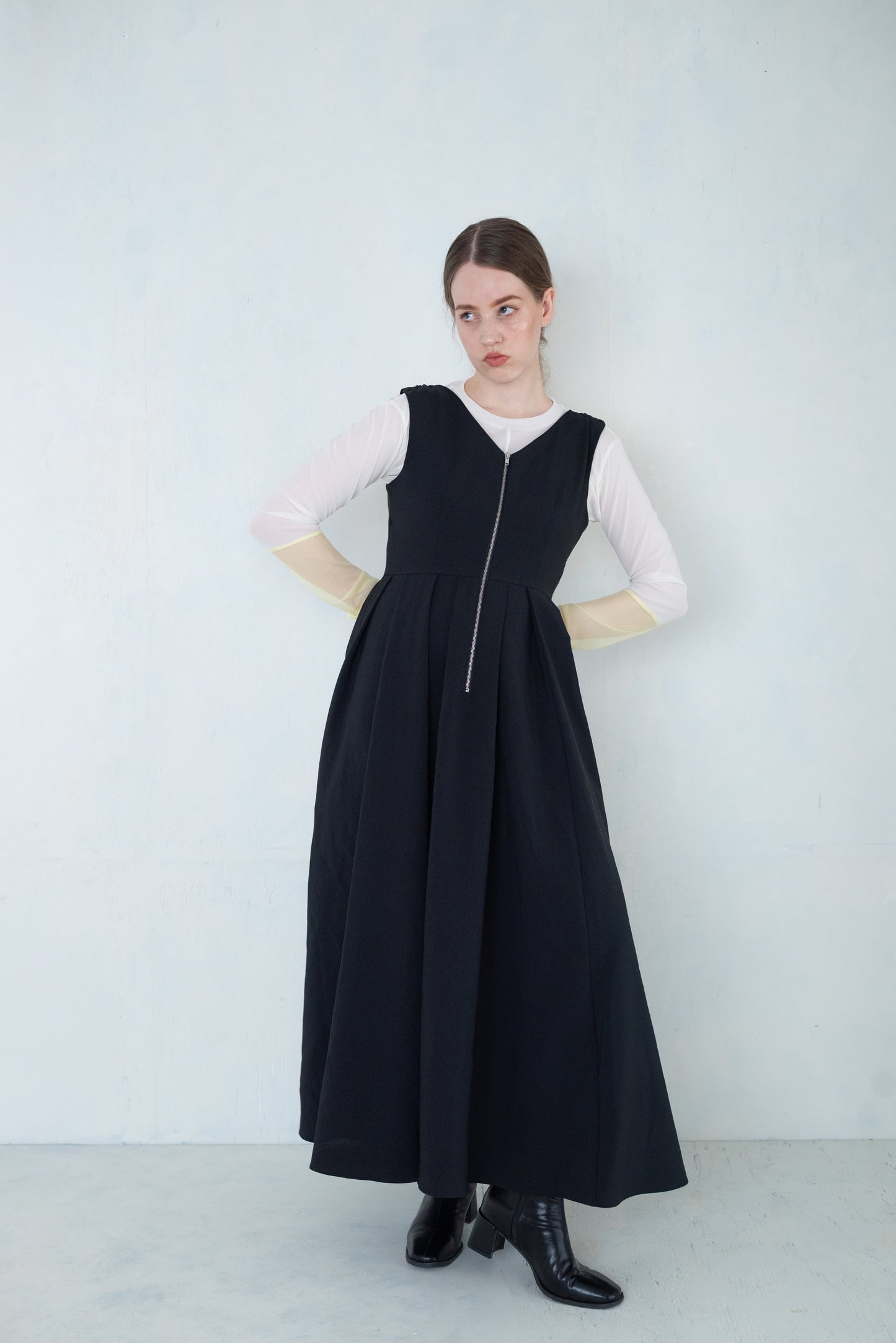 MADE IN JAPAN  front zip dress